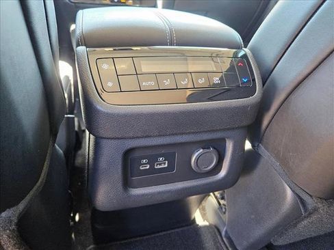 Used 2023 INFINITI QX60 Luxe w/ Vision Package image 18