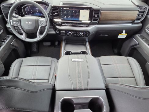 New 2026 Chevrolet Silverado 2500 High Country w/ Midnight Edition AWD/4WD image 7