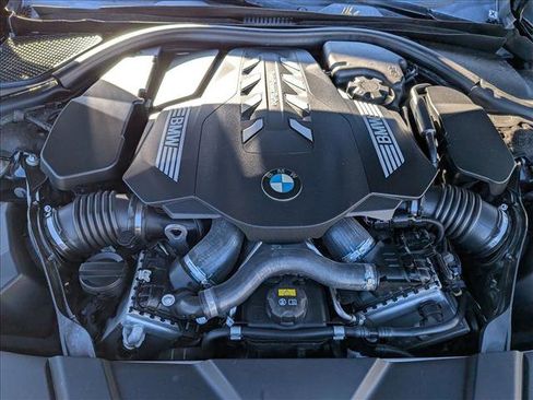 Used 2020 BMW 750i xDrive w/ M Sport Package image 24