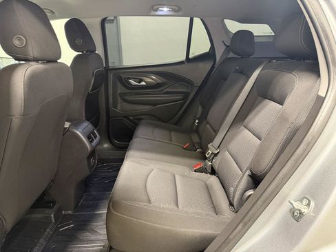 Used 2024 GMC Terrain SLE w/ Driver Convenience Package FWD image 23