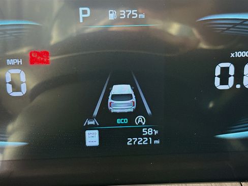 Used 2024 Kia Telluride EX image 13