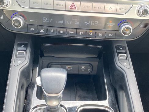 Certified 2023 Kia Telluride SX Prestige X-Pro AWD/4WD image 19