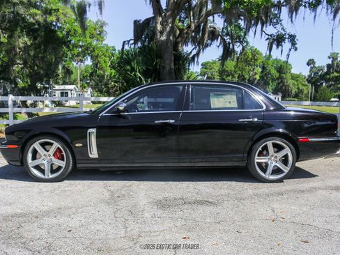 Used 2006 Jaguar XJ Vanden Plas Super V8 Portfolio RWD image 3