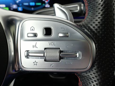 Used 2023 Mercedes-Benz GLE 53 AMG 4MATIC image 40