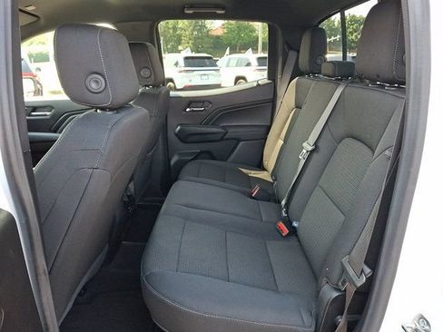 Used 2024 Chevrolet Colorado LT w/ LT Convenience Package II AWD/4WD image 13