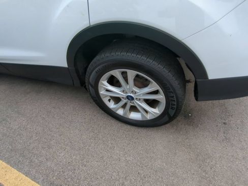 Used 2019 Ford Escape SE AWD/4WD image 6