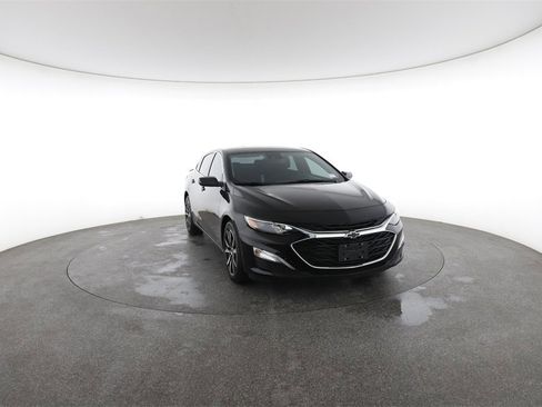 Used 2025 Chevrolet Malibu RS image 3