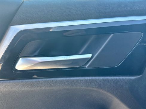 Used 2022 Mitsubishi Outlander SE image 17