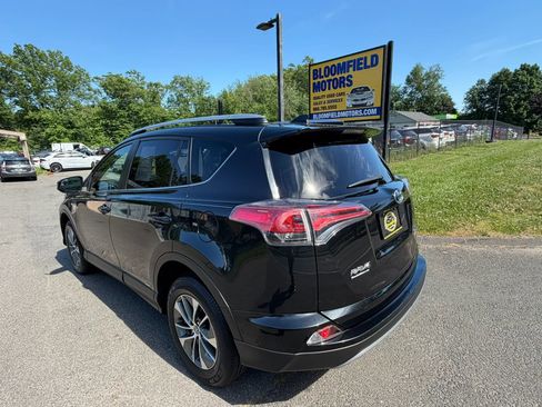 Used 2018 Toyota RAV4 XLE AWD/4WD image 7