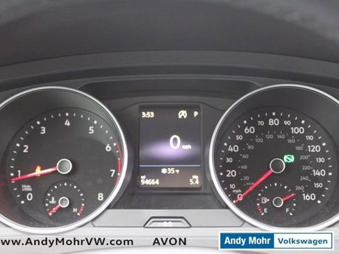 Used 2019 Volkswagen Tiguan SE image 35