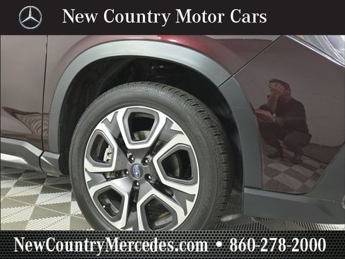 Used 2023 Subaru Ascent Touring image 2