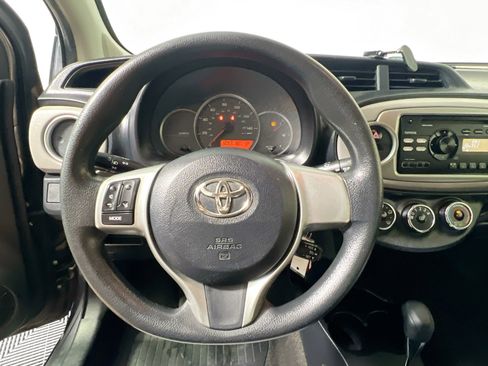Used 2013 Toyota Yaris LE FWD image 17