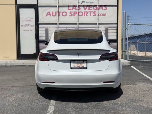 Used 2018 Tesla Model 3 Long Range RWD image 7
