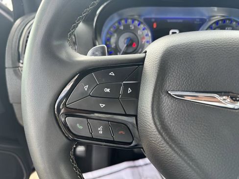 Used 2023 Chrysler 300 S image 12