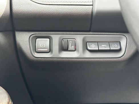 Used 2023 GMC Acadia Denali w/ Denali Ultimate Package FWD image 26