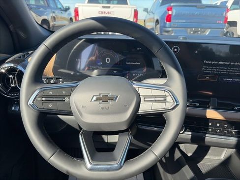 New 2026 Chevrolet Equinox ACTIV w/ Safety and Technology Package image 15