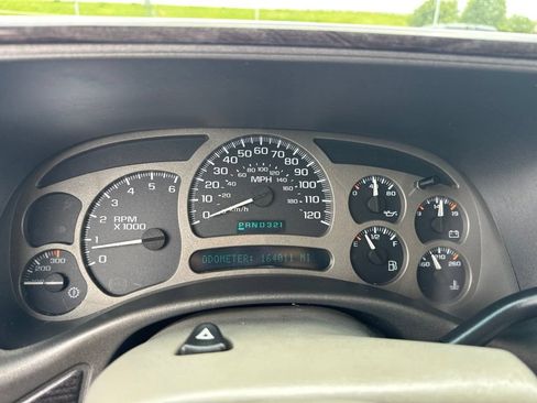 Used 2004 GMC Yukon Denali AWD/4WD image 15