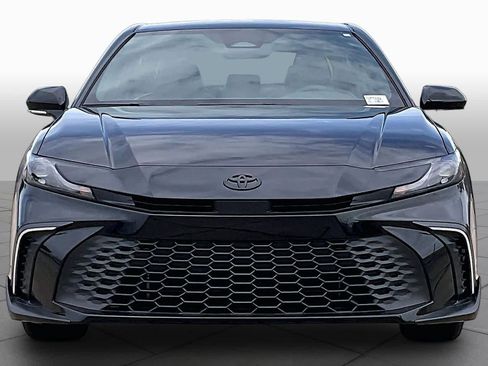 New 2026 Toyota Camry SE FWD image 3
