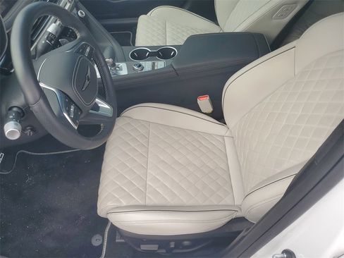 Used 2025 Genesis G70 3.3T Advanced w/ Sport Prestige Package image 16