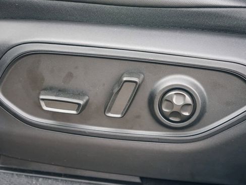 New 2026 Jeep Grand Cherokee Altitude image 22