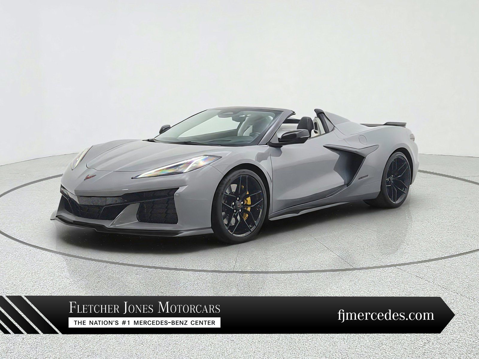 Used 2025 Chevrolet Corvette Z06 RWD image 1