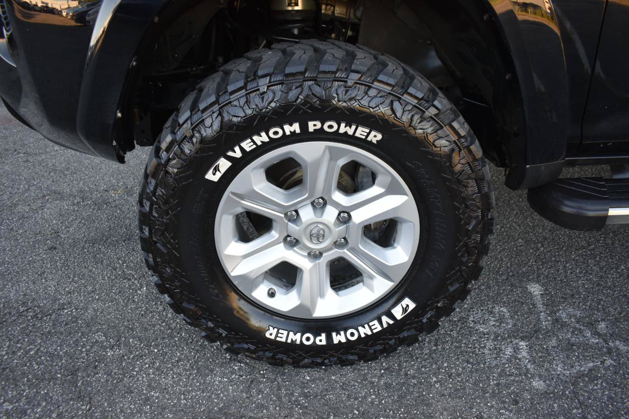 Used 2017 Toyota 4Runner SR5 RWD image 33