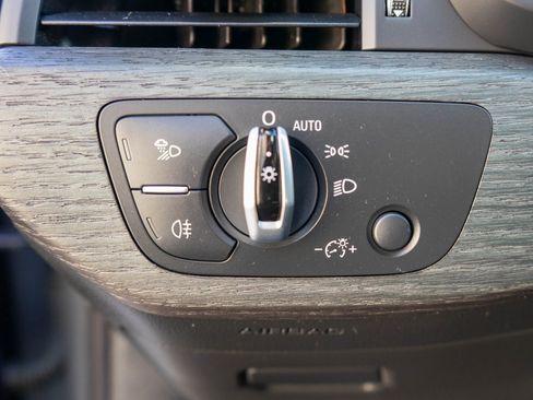 Used 2017 Audi A4 2.0T Ultra Premium w/ Convenience Package image 19