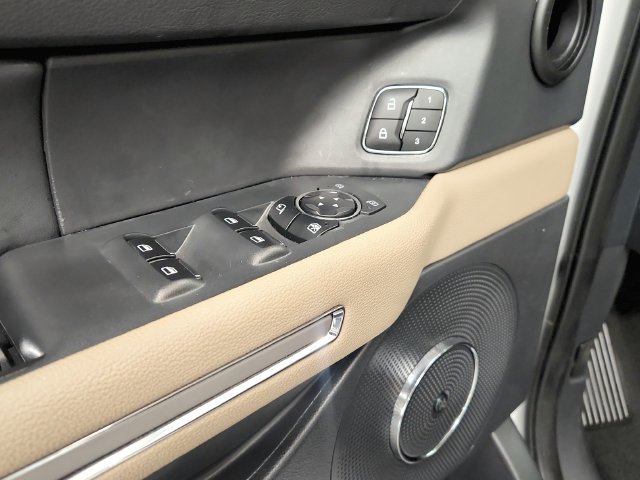 Used 2024 Ford Expedition Limited RWD image 17