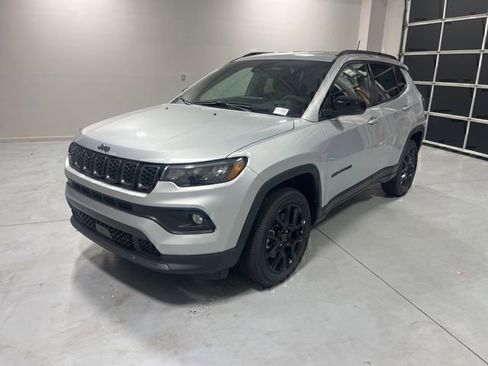 New 2026 Jeep Compass Latitude image 3