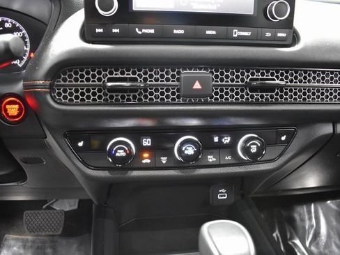 Used 2025 Honda HR-V Sport image 18