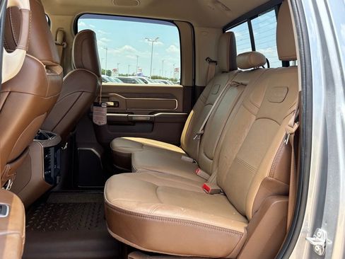 Used 2022 RAM 2500 Limited AWD/4WD image 14