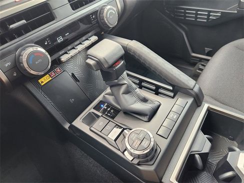 Used 2025 Toyota 4Runner TRD Off-Road image 16