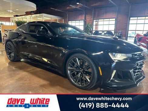 Used 2021 Chevrolet Camaro ZL1 image 1