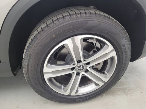 Used 2019 Mercedes-Benz GLC 300 4MATIC image 31