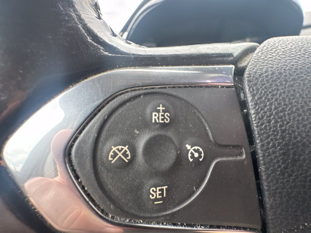 Used 2019 Chevrolet Traverse LT FWD image 28
