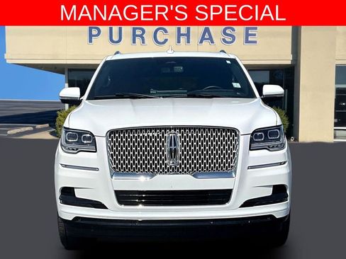 Used 2024 Lincoln Navigator L Reserve AWD/4WD image 2
