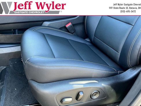 New 2026 Chevrolet Traverse LT w/ Driver Confidence Package FWD image 26