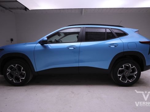 New 2026 Chevrolet Trax LT image 2