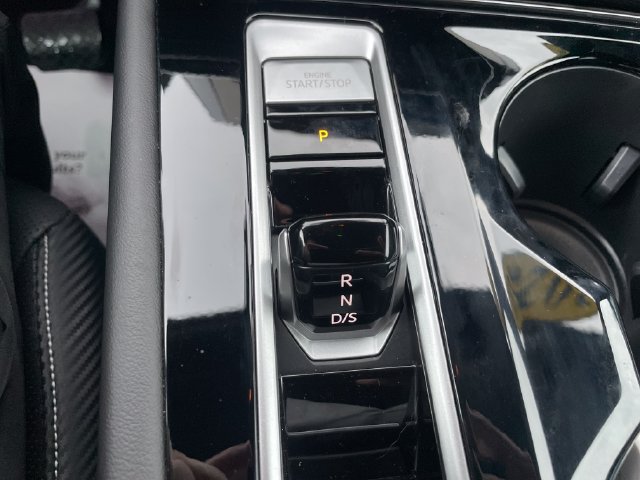 Used 2026 Volkswagen Atlas Cross Sport SE FWD image 15