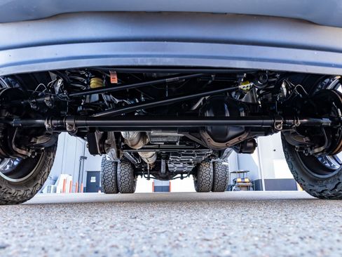 Used 2025 Ford F450 Platinum w/ FX4 Off-Road Package image 15