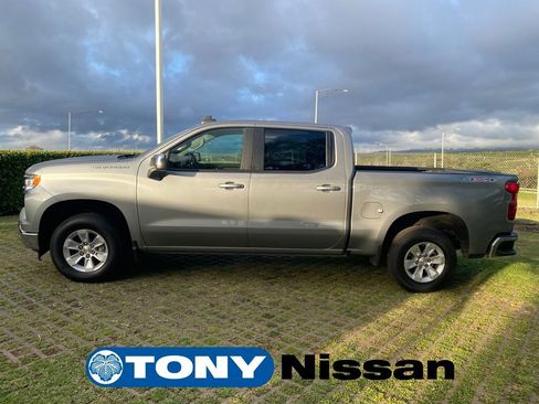 Used 2025 Chevrolet Silverado 1500 LT w/ Protection Package image 4