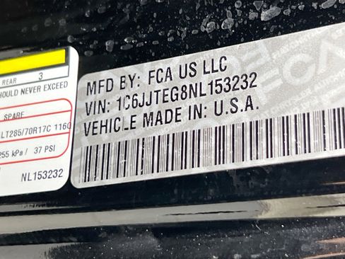 Used 2022 Jeep Gladiator Mojave w/ Cold Weather Group image 31