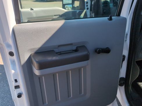 Used 2014 Ford F450 4x4 Crew Cab Super Duty image 14