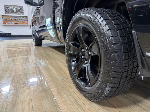 Used 2020 RAM 1500 Big Horn AWD/4WD image 9