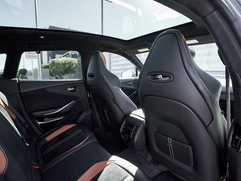 Used 2023 Aston Martin DBX 707 image 35