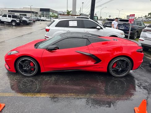 Used 2024 Chevrolet Corvette Stingray Preferred Conv w/ 2LT RWD image 7