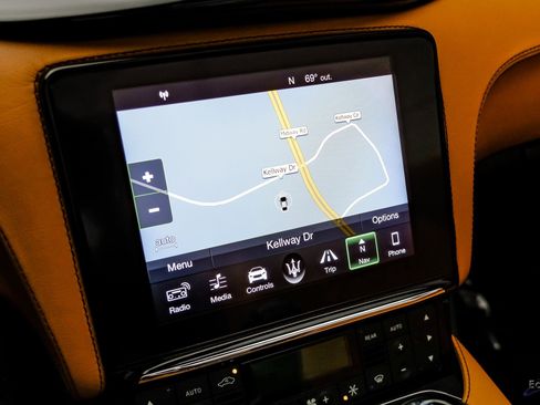 Used 2018 Maserati GranTurismo Sport image 70