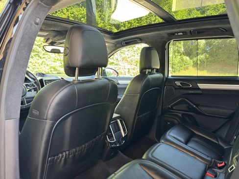 Used 2018 Porsche Cayenne GTS w/ Premium Package Plus image 19