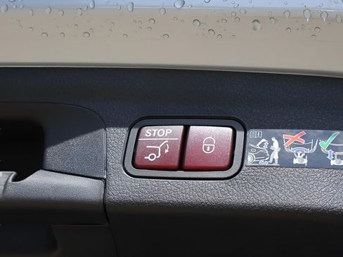 Certified 2025 Mercedes-Benz GLE 350 4MATIC image 19