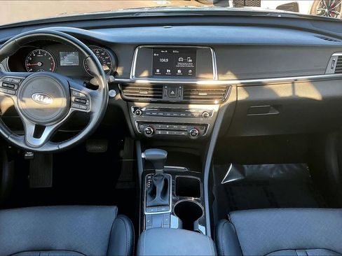 Used 2017 Kia Optima EX image 17